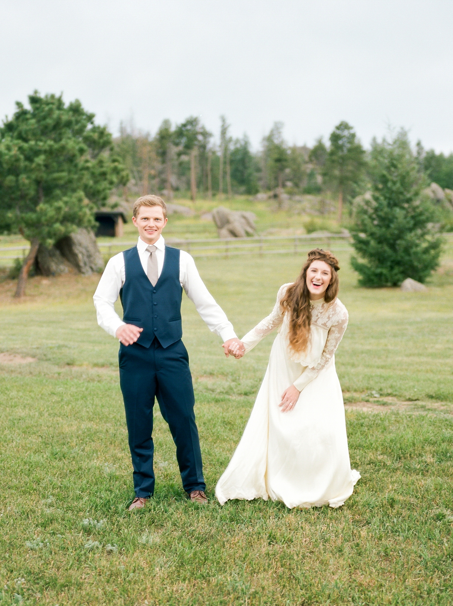 Bride Laughing, Mountain Weddings, Colorado Desintation Photographers 