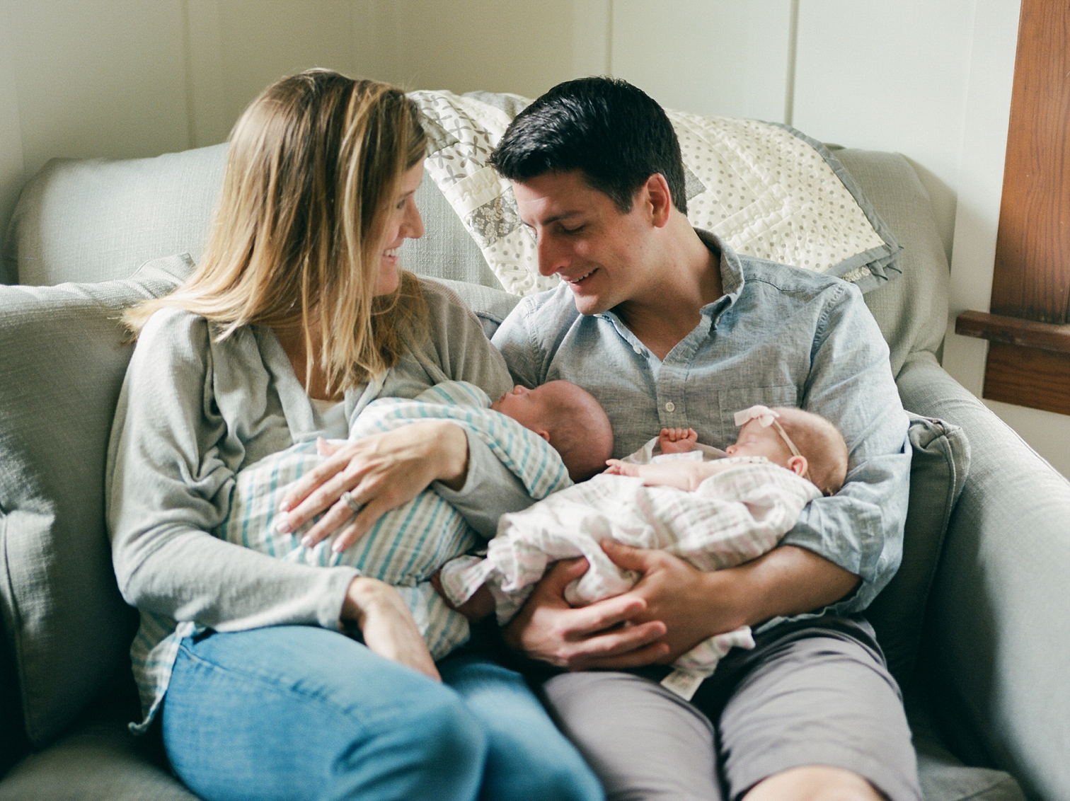 Fort Collins Newborn Session, Twin Session, Colorado Family Photos, Colorado Twin Session, Fort Collins Twin Photos, Colorado Film Photographers, Colorado Lifestyle Session, Best Newborn Photographers In Colorado, Twin Newborn Session, Danielle DeFiore, Parents Holding Twins