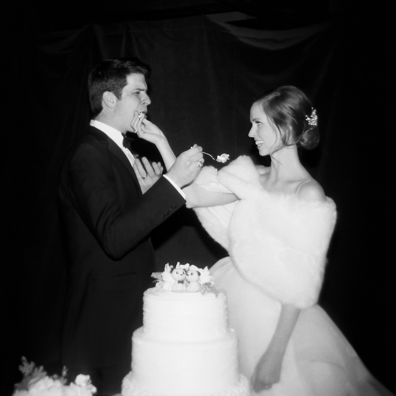 Telluride Summer Weddings, Gorrono Ranch, Destination Wedding, Film Photography, Holga, Cake Cutting