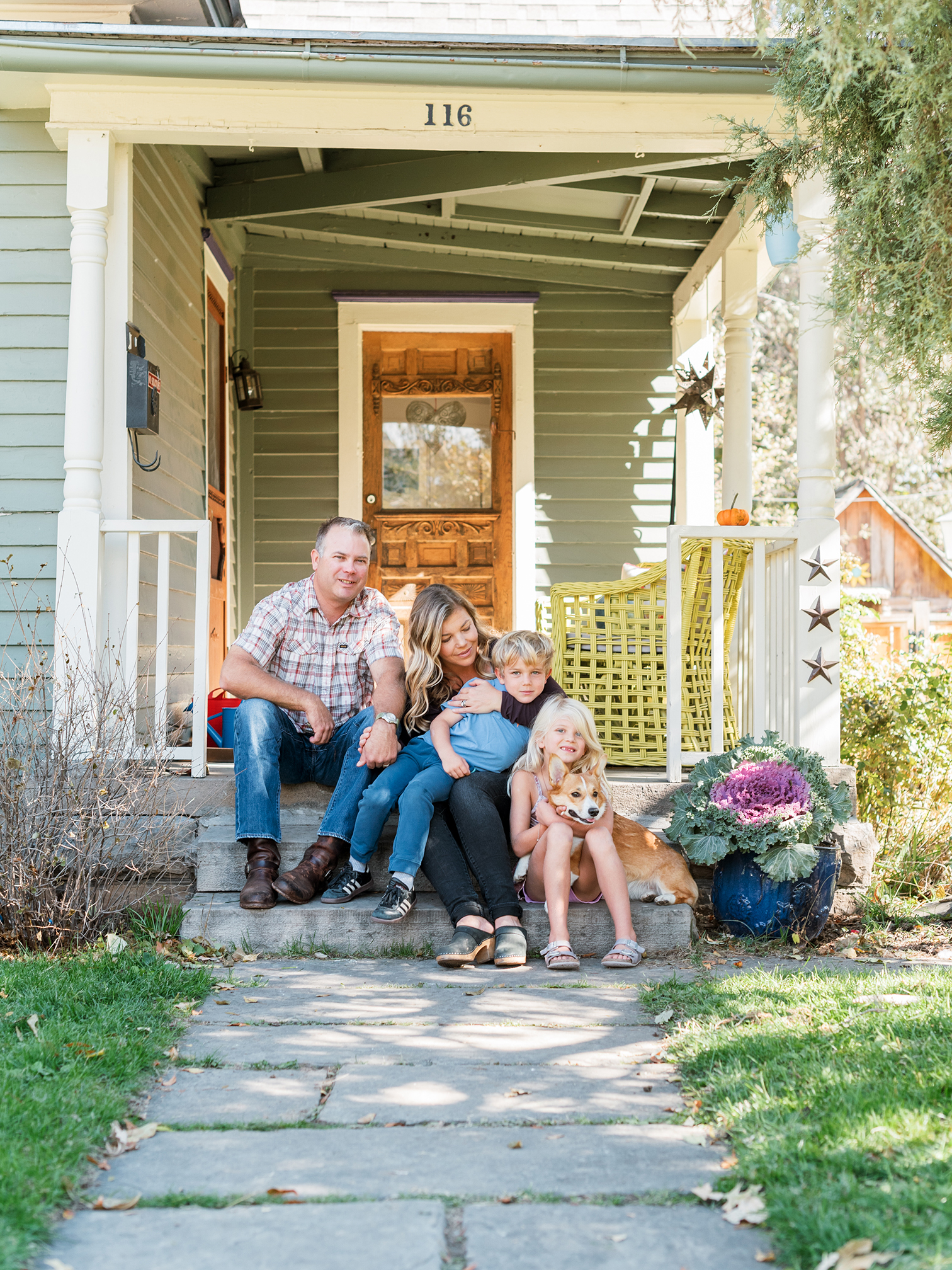 Fall Portraits, Colorado Family Portraits, Fort Collins Portrait Photographer, Fall Family Portraits, Mother with Children, Colorado Family Portraits, Family Sitting on Porch