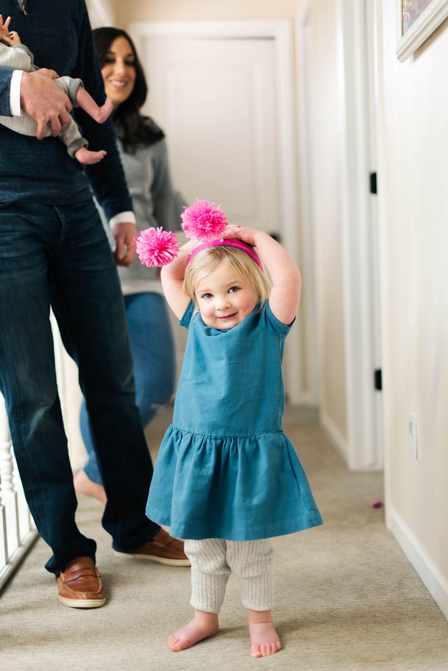 Northern Colorado Newborn Photography, Family Portraits, Colorado Family Portrait Photography, Fort Collins Portrait Photographer, Fort Collins Newborn Portraits, Colorado Family Portraits, Baby Smiling