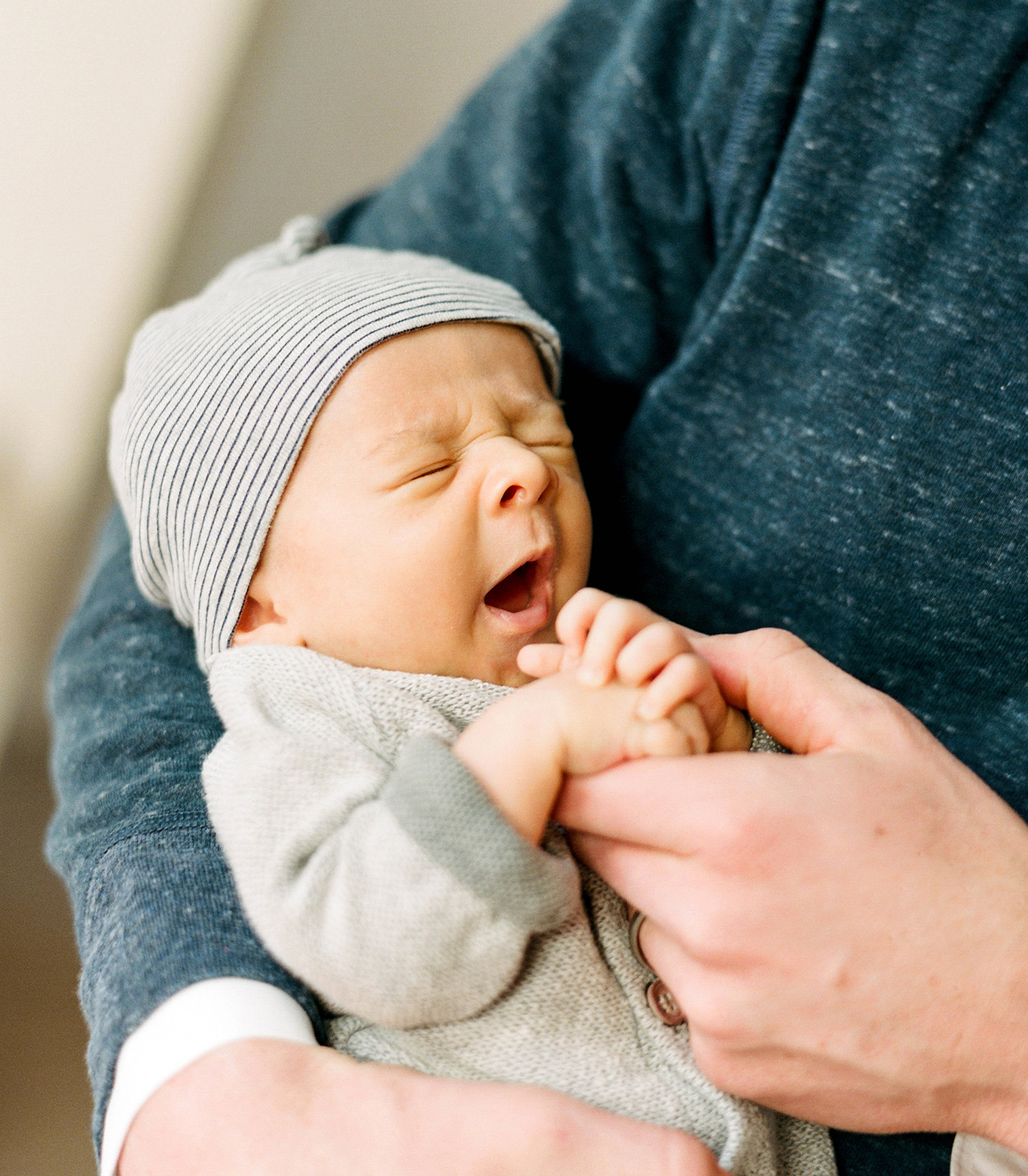 Northern Colorado Newborn Photography, Family Portraits, Colorado Family Portrait Photography, Fort Collins Portrait Photographer, Fort Collins Newborn Portraits, Colorado Family Portraits, Newborn Yawning