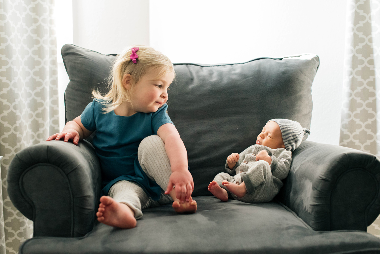 Northern Colorado Newborn Photography, Family Portraits, Colorado Family Portrait Photography, Fort Collins Portrait Photographer, Fort Collins Newborn Portraits, Colorado Family Portraits, Sister and Brother