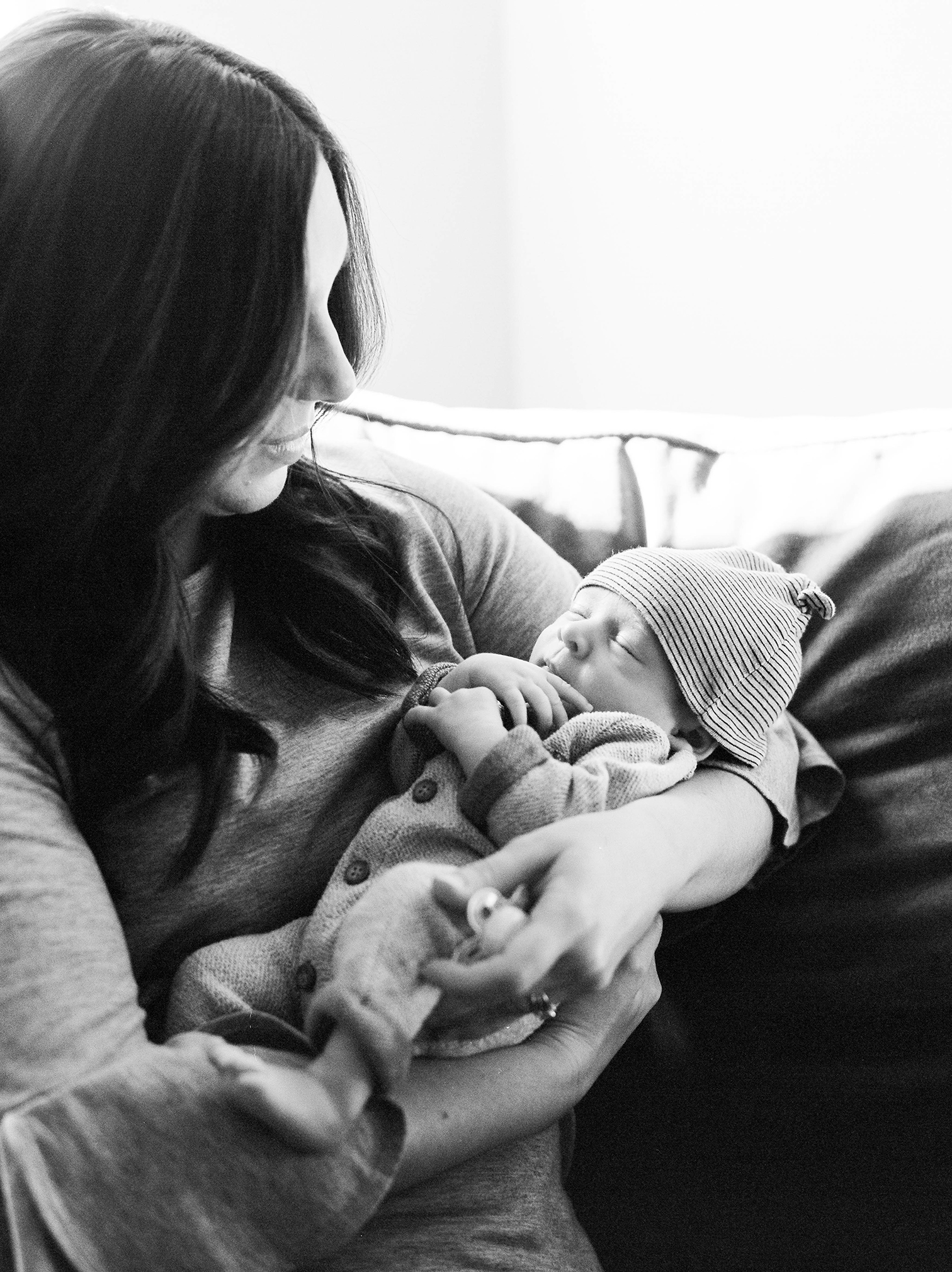 Northern Colorado Newborn Photography, Family Portraits, Colorado Family Portrait Photography, Fort Collins Portrait Photographer, Fort Collins Newborn Portraits, Colorado Family Portraits, Mother Holding Newborn Baby