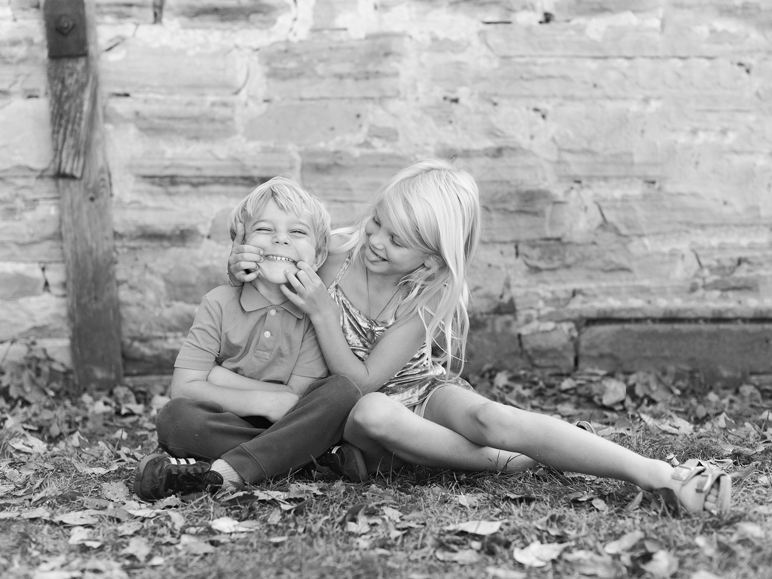 Fall Portraits, Colorado Family Portraits, Fort Collins Portrait Photographer, Fall Family Portraits, Mother with Children, Colorado Family Portraits, Sibling Goofing Around