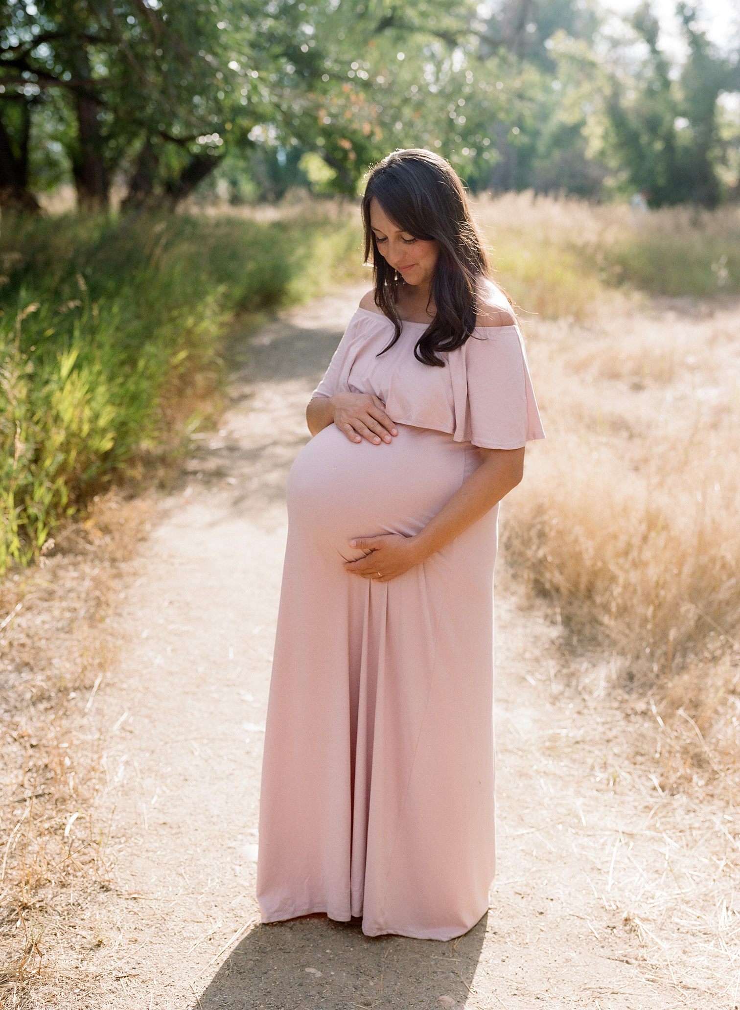 #SnowmasscoloradoPhotography Maternity portraits in the summer