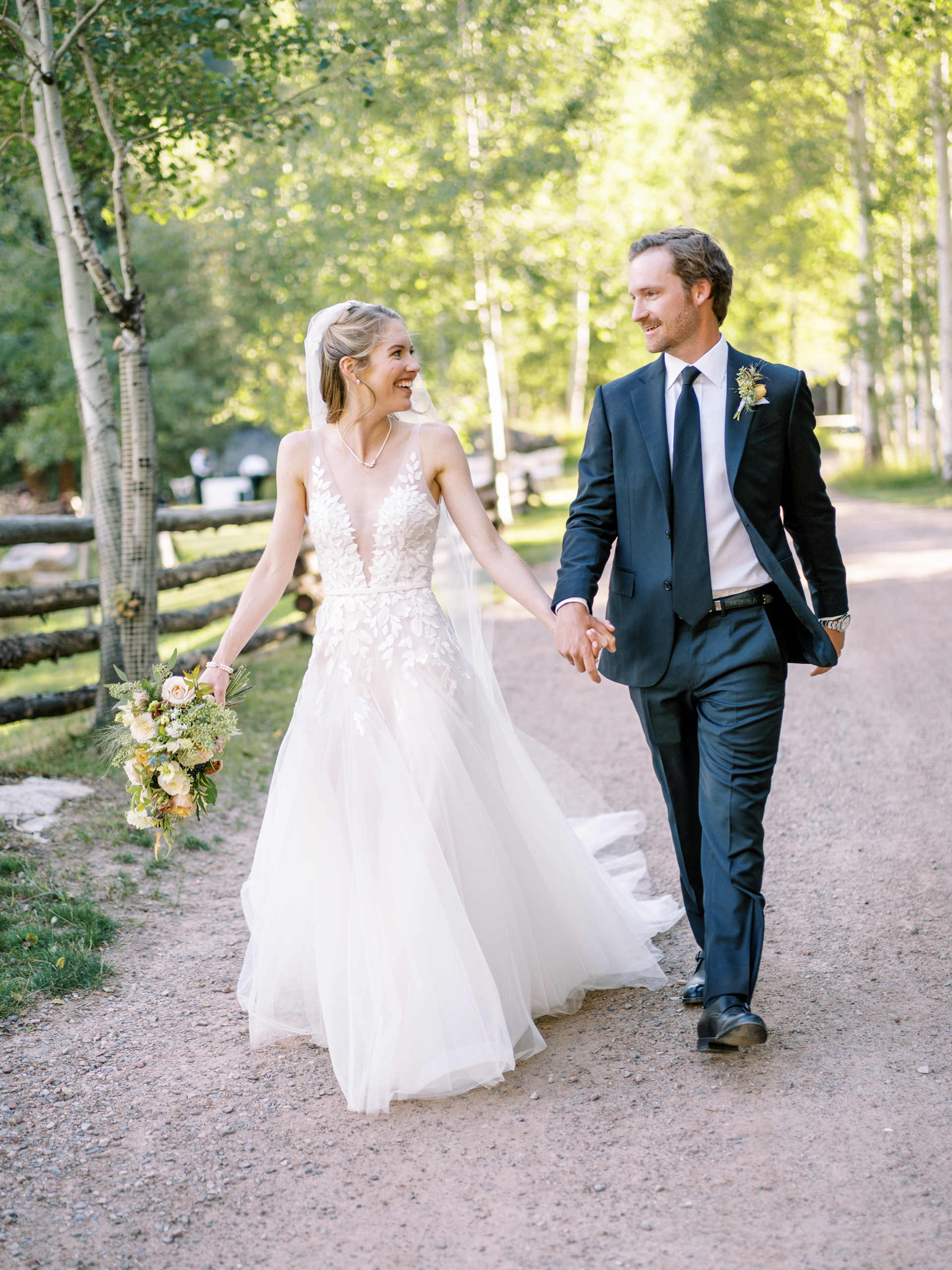 Aspen wedding photographer, Dunbar ranch, destinations weddings in aspen colorado, aspen wedding photographers